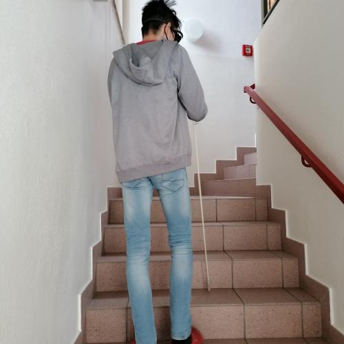 B33