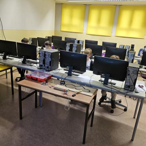 IT & MINT-Workshop mit der VS Roppen