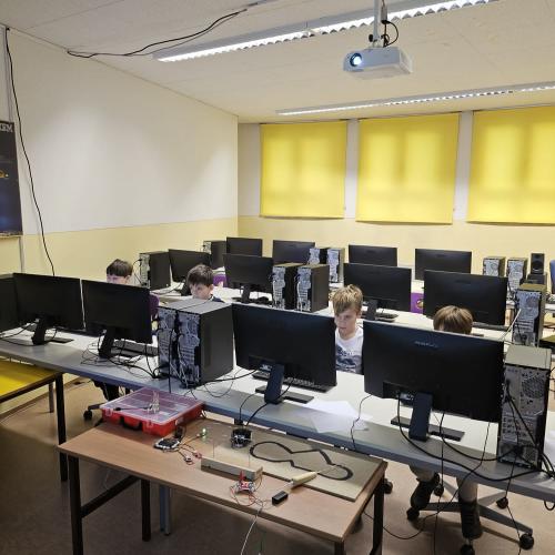 IT & MINT-Workshop mit der VS Roppen