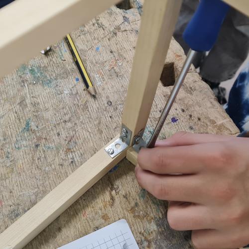 Design und Bau einer Lampe aus Holz