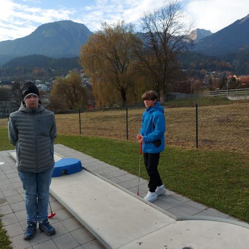 Klasse 3b: Vielfalt in Blockturnen