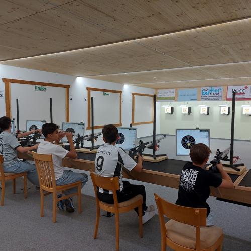 Klasse 3b: Vielfalt in Blockturnen