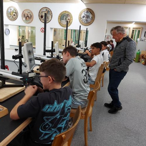 Klasse 3b: Vielfalt in Blockturnen