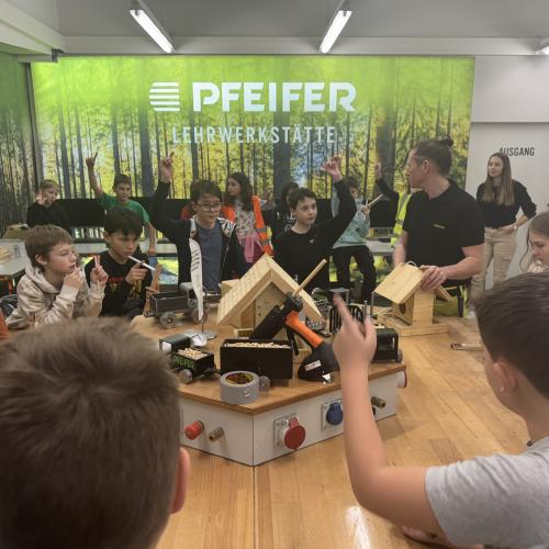 Pfeifer