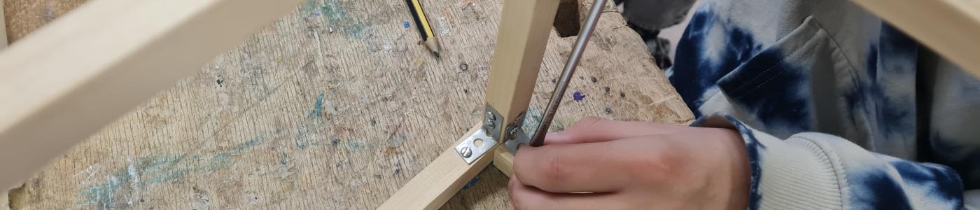 Design und Bau einer Lampe aus Holz